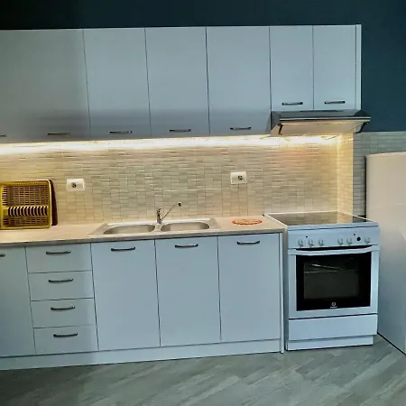 Center Aparthotel 3*