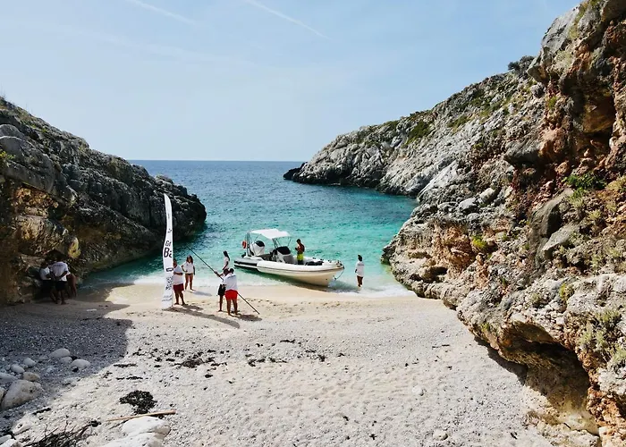 Center Aparthotel 3*